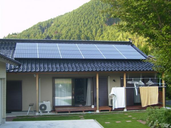 津山市　Ｈ様邸　エコキュート＋太陽光発電